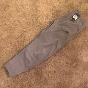 Nike Sportswear Woven Men’s Standard Fit Pants